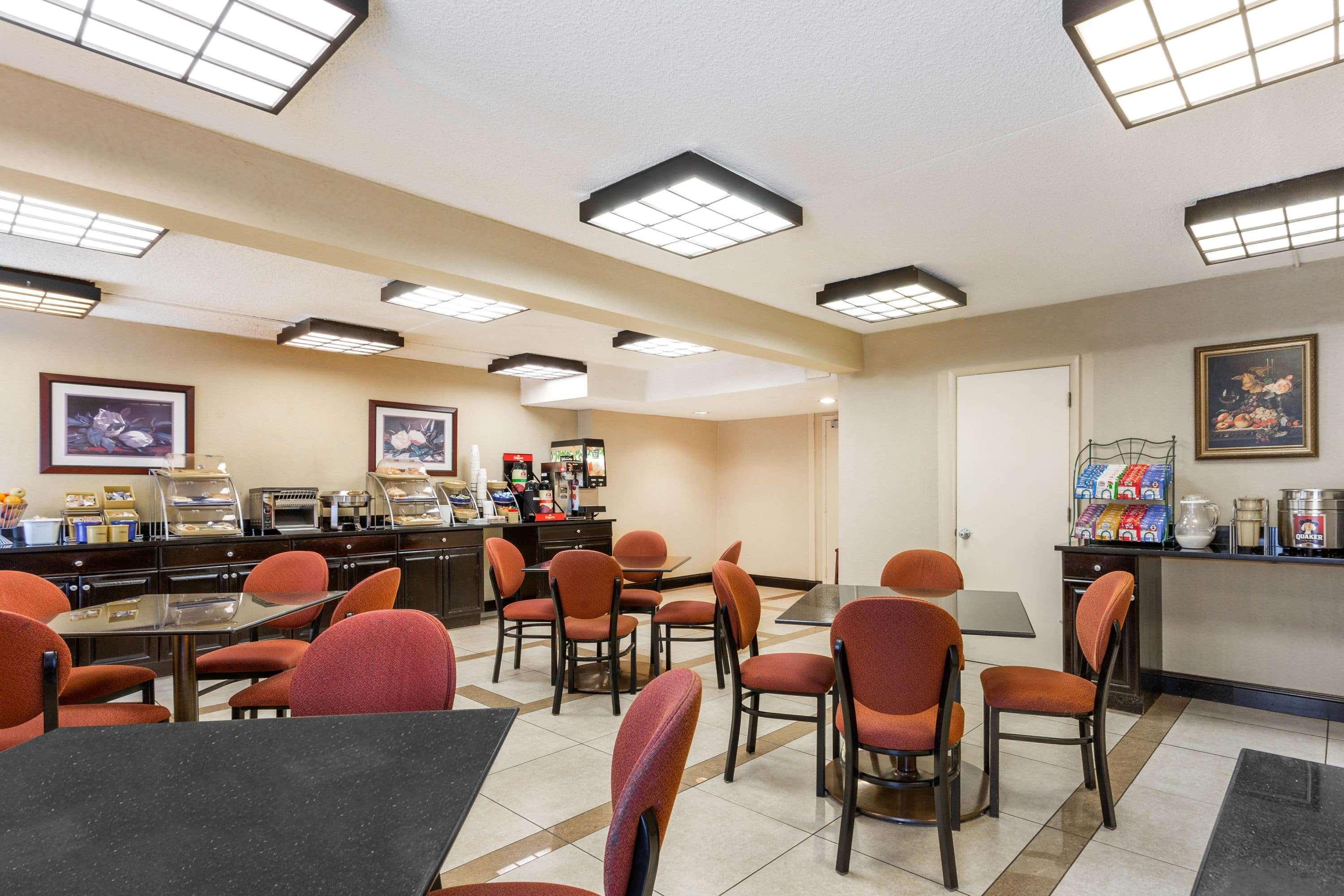 Days Inn By Wyndham ווסטמינסטר מראה חיצוני תמונה